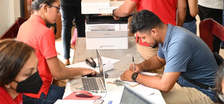 Pigeon Island Squatters Register for Land Titles