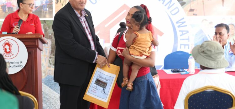 𝐊𝐰𝐚𝐤𝐰𝐚𝐧𝐢 𝐖𝐚𝐭𝐞𝐫𝐟𝐫𝐨𝐧𝐭 𝐫𝐞𝐬𝐢𝐝𝐞𝐧𝐭𝐬 𝐚𝐦𝐨𝐧𝐠 𝐡𝐨𝐮𝐬𝐞 𝐥𝐨𝐭 𝐛𝐞𝐧𝐞𝐟𝐢𝐜𝐢𝐚𝐫𝐢𝐞𝐬 𝐚𝐭 𝐃𝐫𝐞𝐚𝐦 𝐑𝐞𝐚𝐥𝐢𝐬𝐞 𝐞𝐯𝐞𝐧𝐭